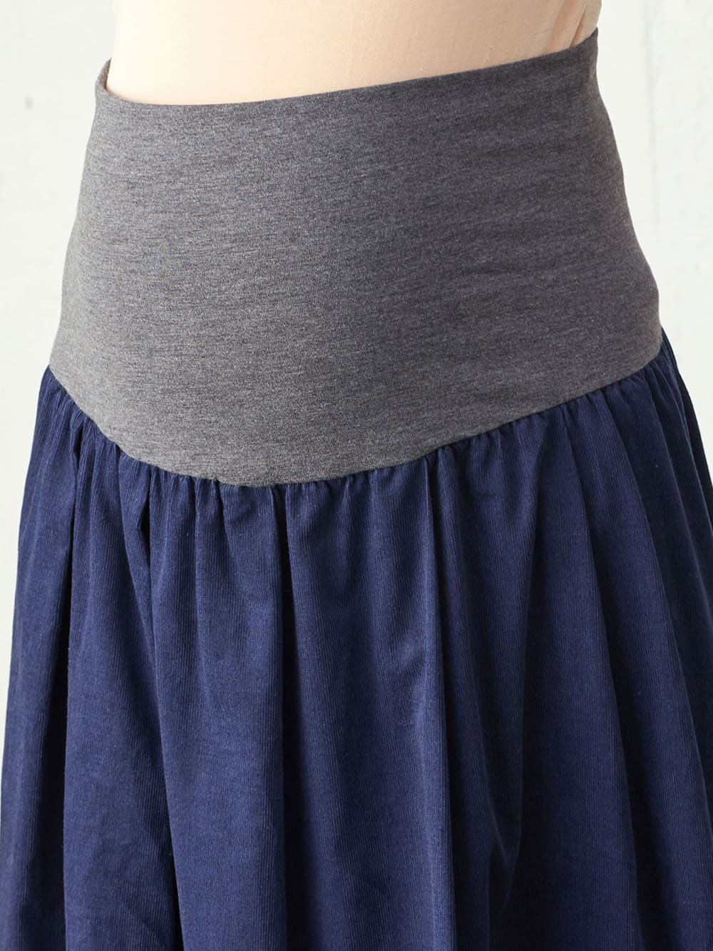 マタニティ スカート|【産前産後対応】コーデュロイタックスカート【出産後も長く使える】