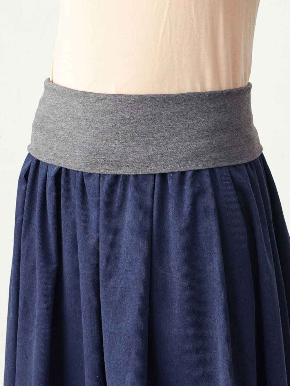 マタニティ スカート|【産前産後対応】コーデュロイタックスカート【出産後も長く使える】