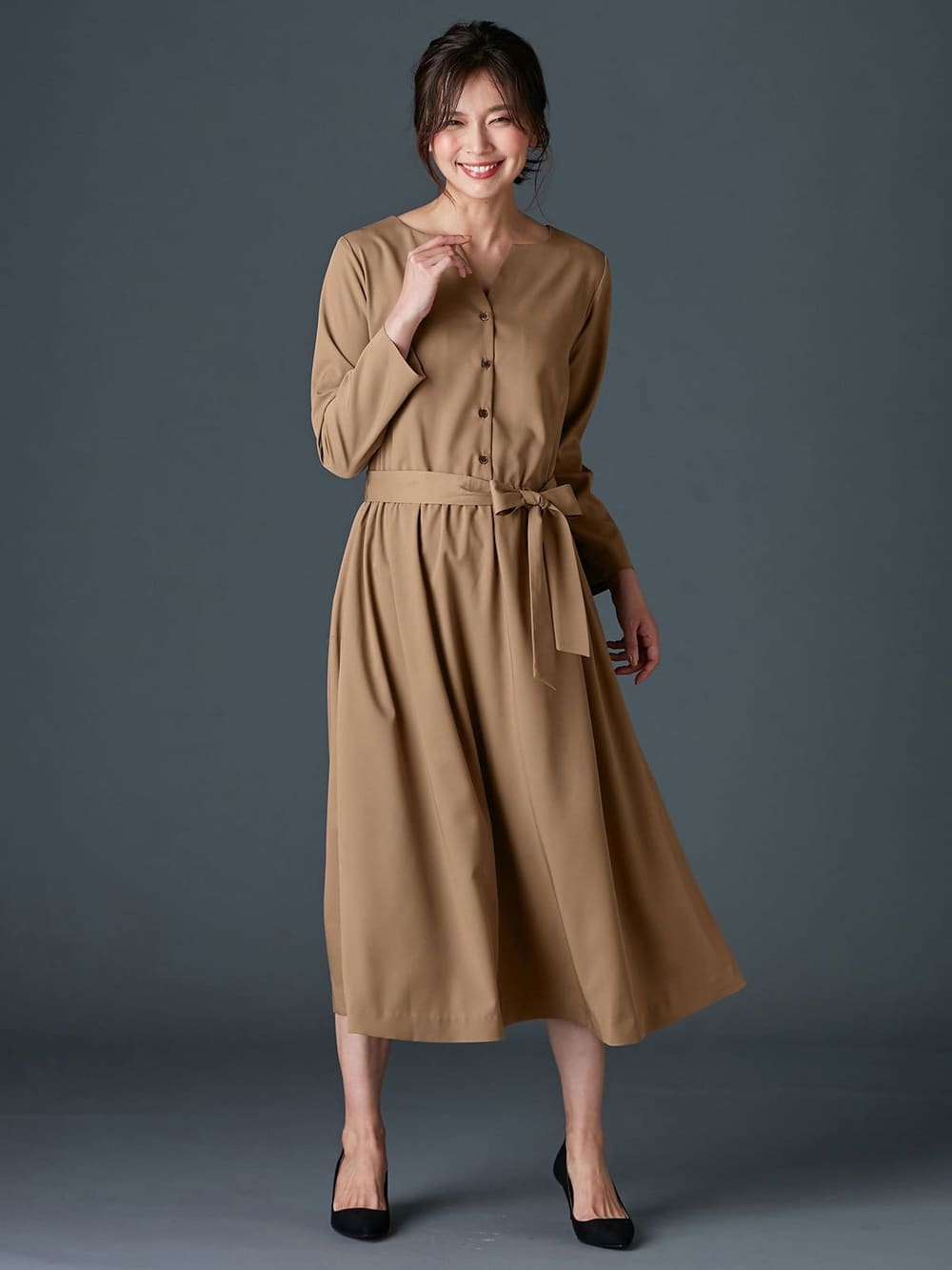 マタニティ ワンピース|キーネックベルト付ワンピース　マタニティ・授乳服【出産後も長く使える】|ベージュ