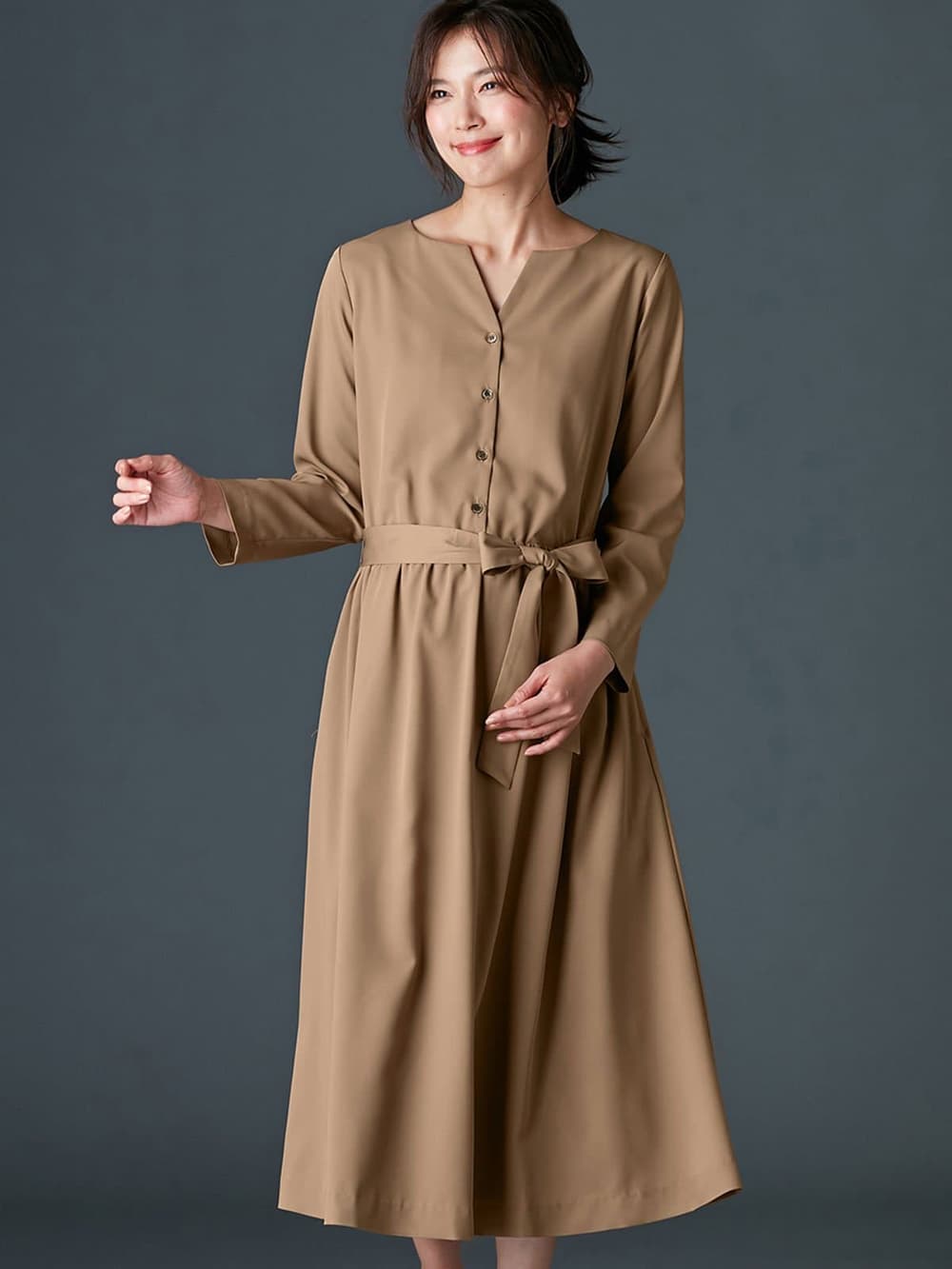 マタニティ ワンピース|キーネックベルト付ワンピース　マタニティ・授乳服【出産後も長く使える】|ベージュ