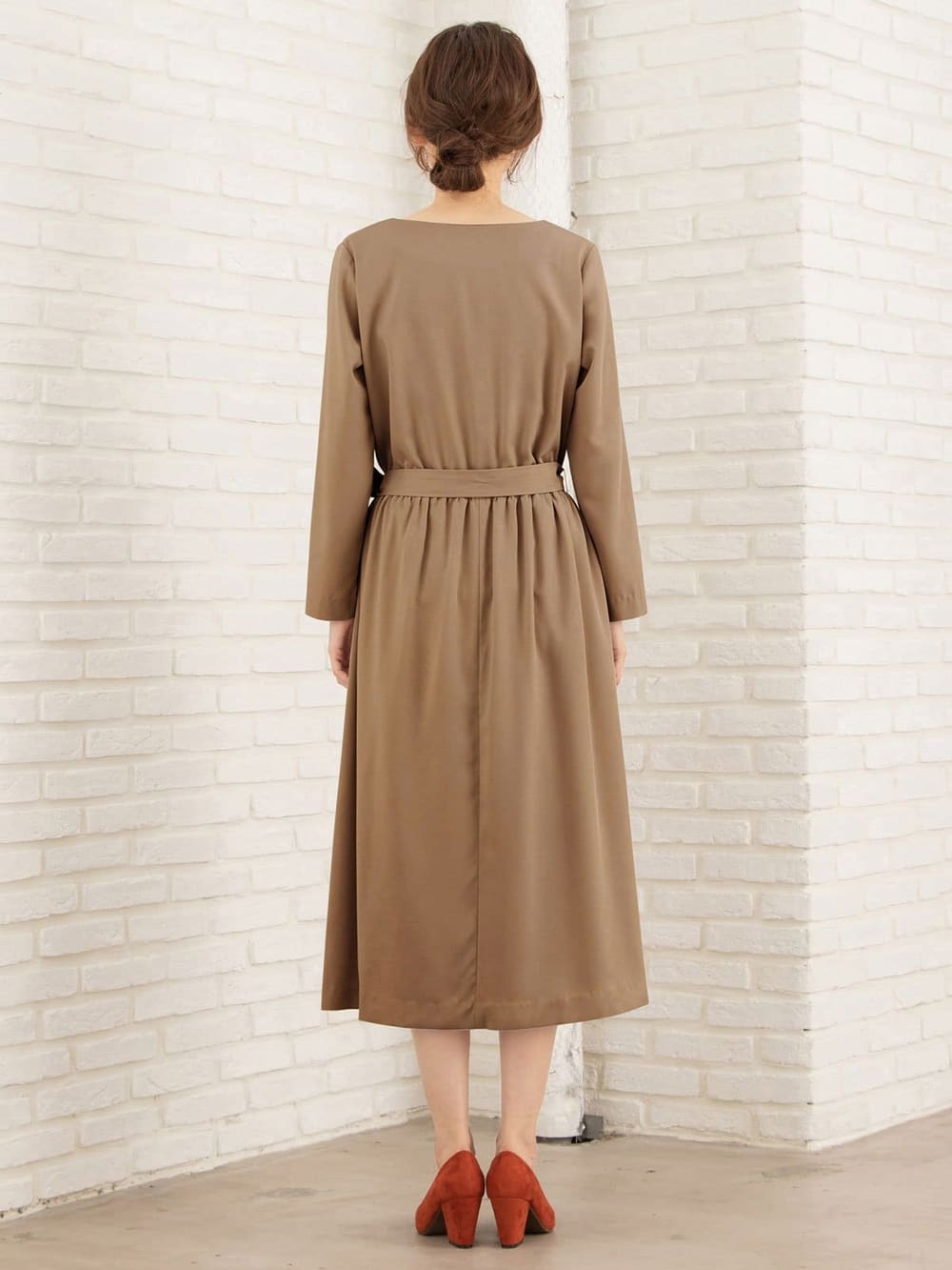 マタニティ ワンピース|キーネックベルト付ワンピース　マタニティ・授乳服【出産後も長く使える】|ベージュ