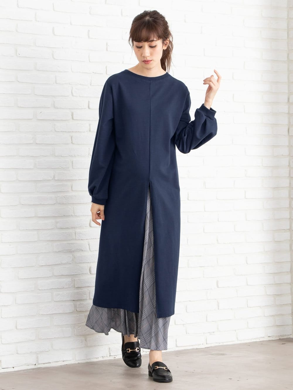 マタニティ ワンピース|【マタニティ・授乳服】裏起毛バックスリットスウェットワンピ|ネイビー