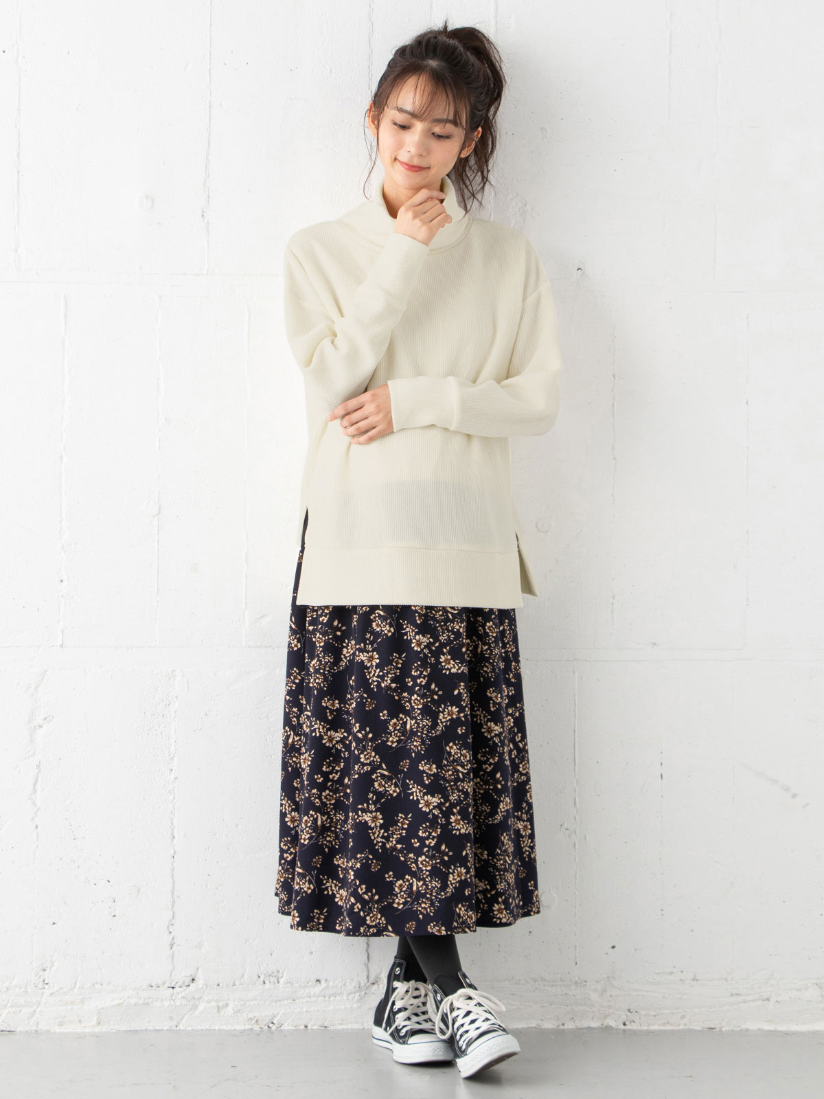 マタニティ ワンピース|ain（アイン）ニットソー裏起毛トップス デシン花柄プリントスカートドッキングワンピース　マタニティ・授乳服|オフ