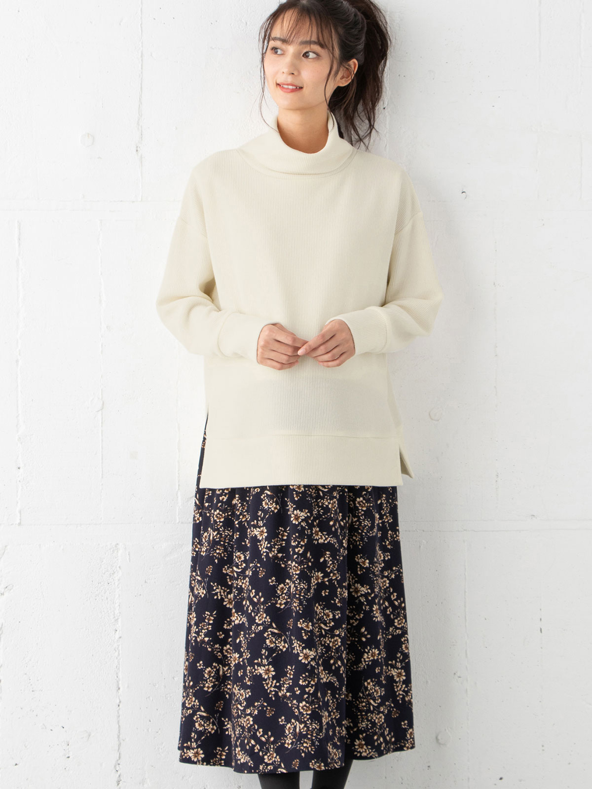 マタニティ ワンピース|ain（アイン）ニットソー裏起毛トップス デシン花柄プリントスカートドッキングワンピース　マタニティ・授乳服|オフ