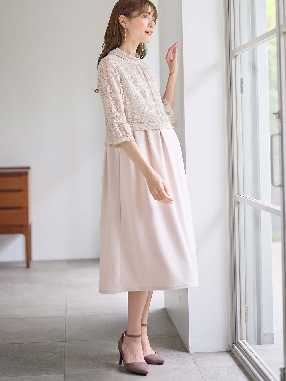 マタニティ ワンピース|LOVE MIC（ラブミック）レース×強撚スムースフレアーワンピース　マタニティ・授乳服【出産後も長く使える】|ベージュ