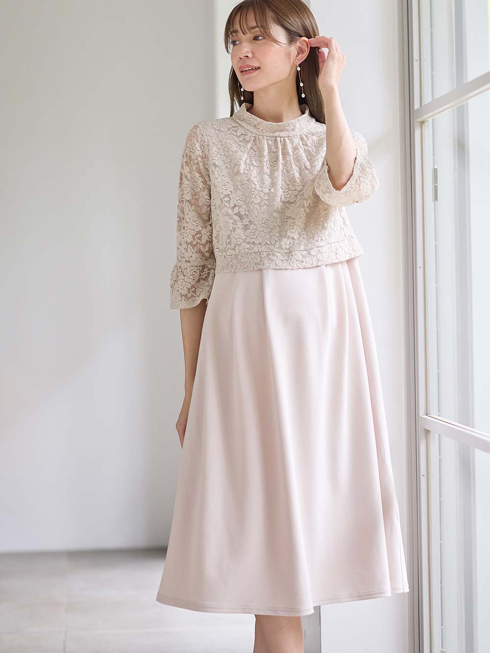 マタニティ ワンピース|LOVE MIC（ラブミック）レース×強撚スムースフレアーワンピース　マタニティ・授乳服【出産後も長く使える】|ベージュ