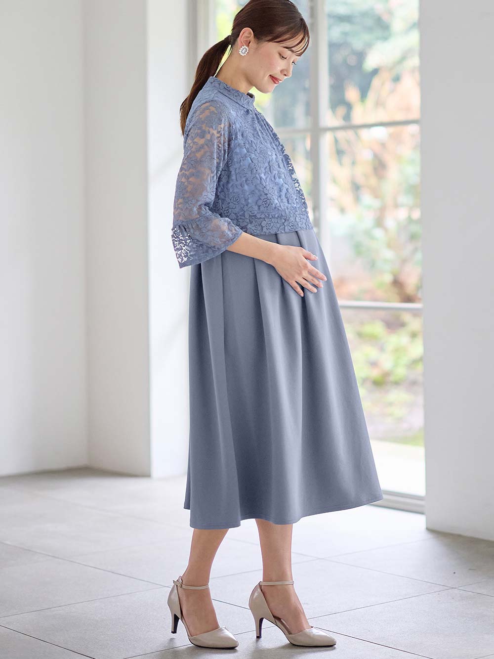 マタニティ ワンピース|LOVE MIC（ラブミック）レース×強撚スムースフレアーワンピース　マタニティ・授乳服【出産後も長く使える】|サックス