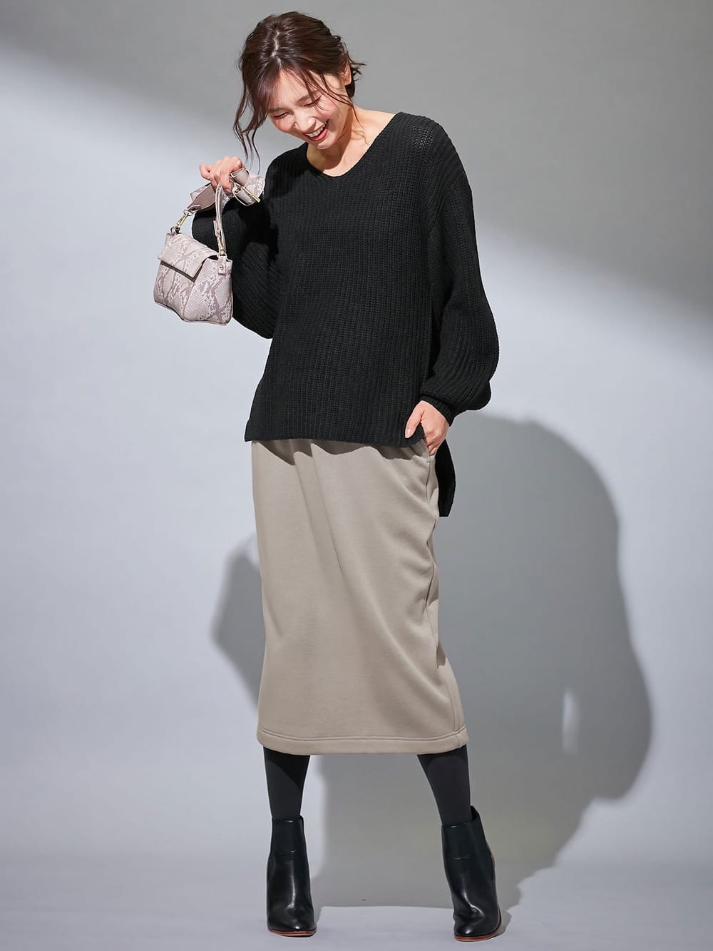 マタニティ トップス|片畦Vネックニット　マタニティ・授乳服【出産後も長く使える】|ブラック