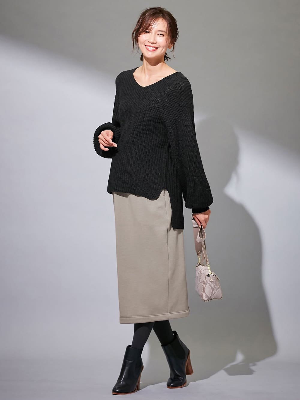 マタニティ トップス|片畦Vネックニット　マタニティ・授乳服【出産後も長く使える】|ブラック