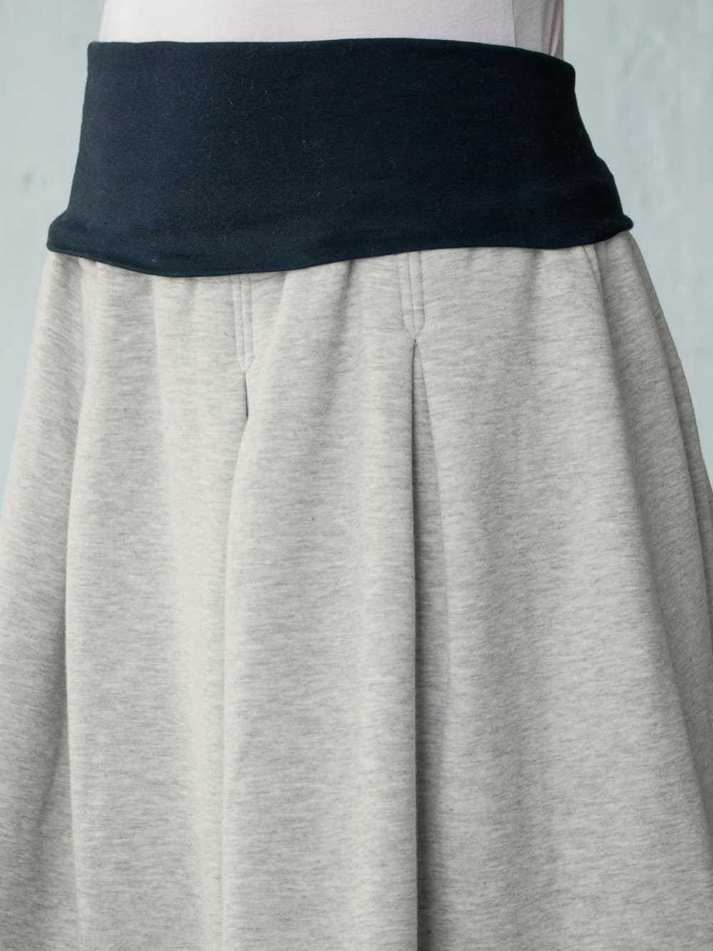 マタニティ スカート|【産前産後対応】【極暖】裏シャギーあったかタックスカート【出産後も長く使える】