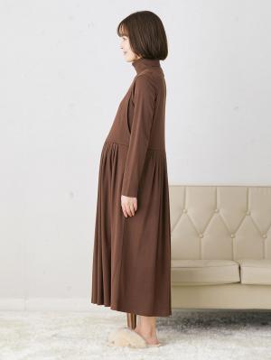 マタニティ ワンピース|【選んでオトクな割引キャンペーン対象】【授乳口付】やわらかスムース タートルネックリラックスワンピース