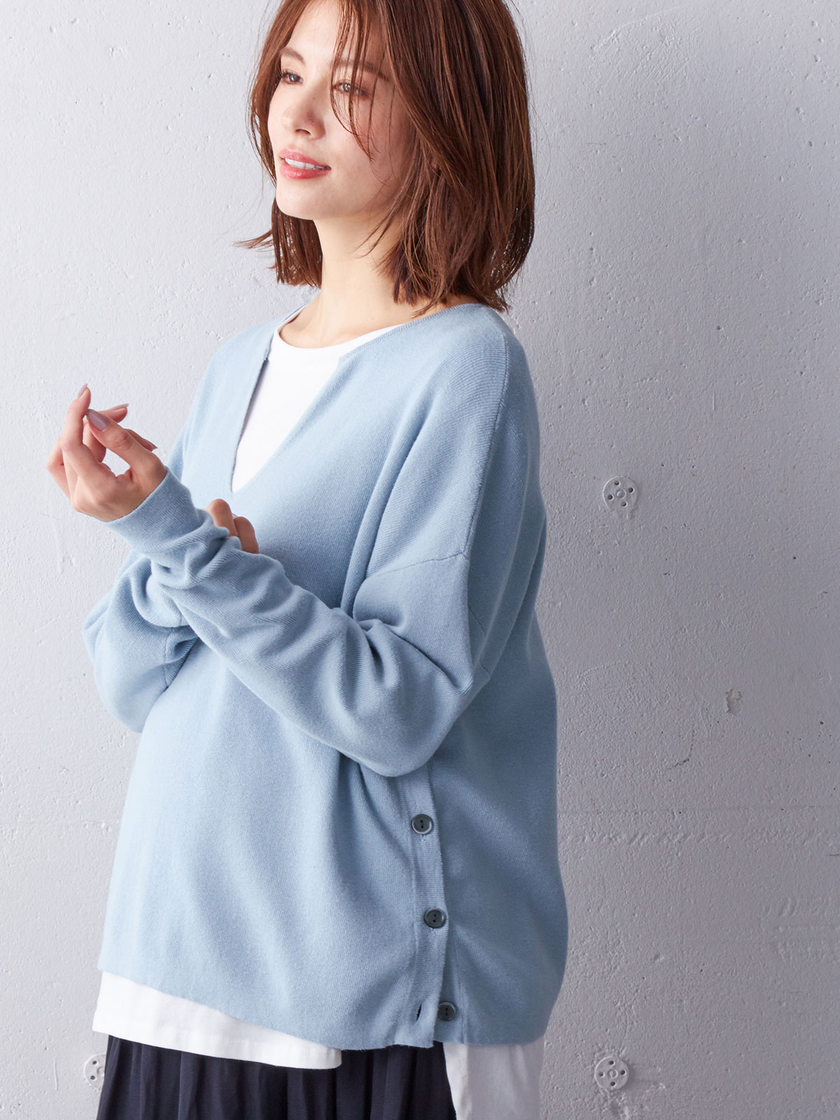 マタニティ トップス 出産後も長く使える サイドボタンキーネックニット マタニティ 授乳服 マタニティウェア 授乳服通販 エンジェリーベ 公式 マタニティ トップス 出産後も長く使える サイドボタンキーネックニット マタニティ 授乳服 マタニティウェア 授乳服通販 エンジェリーベ 公式