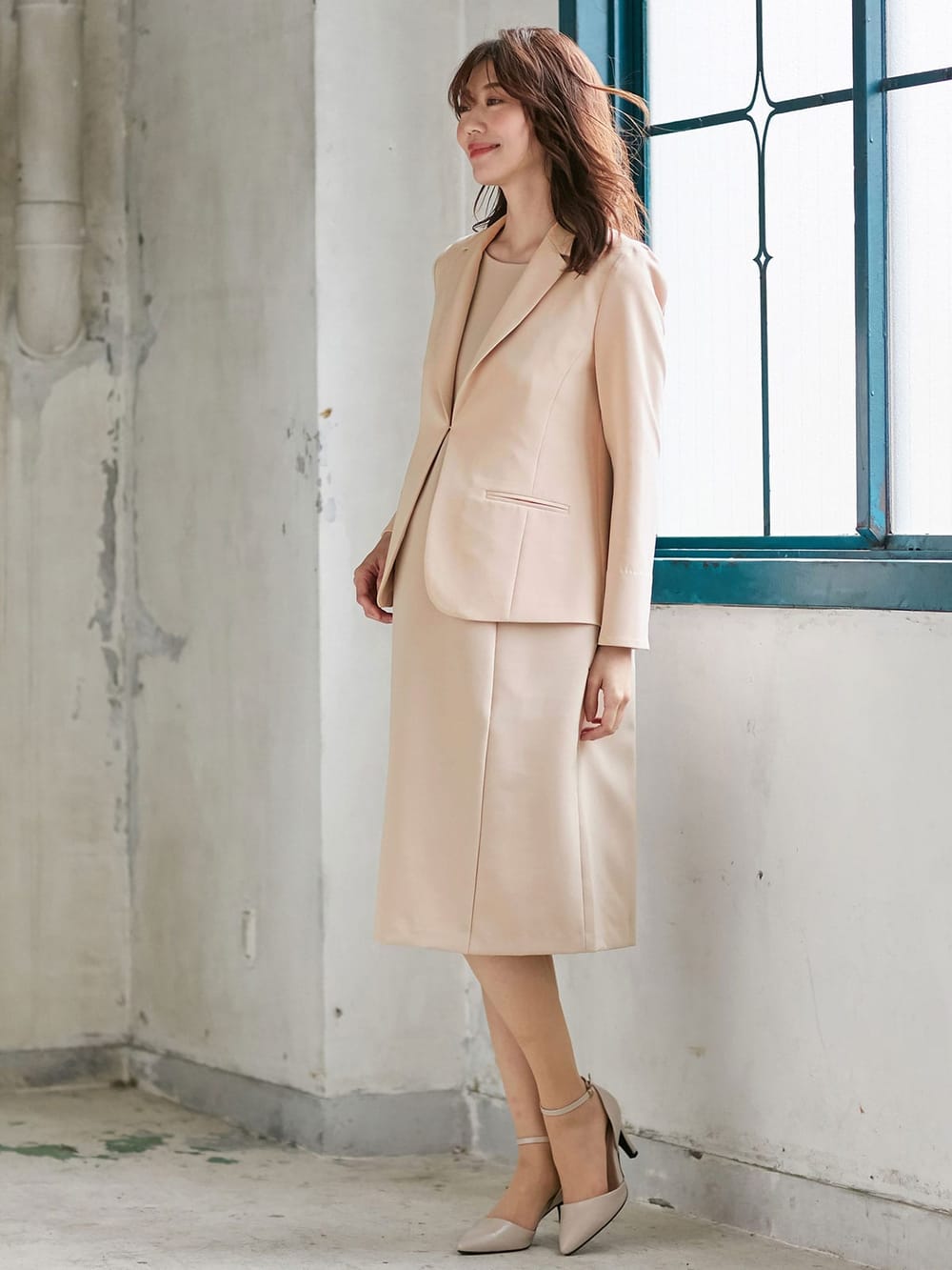 マタニティ ワンピース|ストレッチジョーゼットノースリーブワンピ－ス　マタニティ・授乳服【出産後も長く使える】|ベージュ