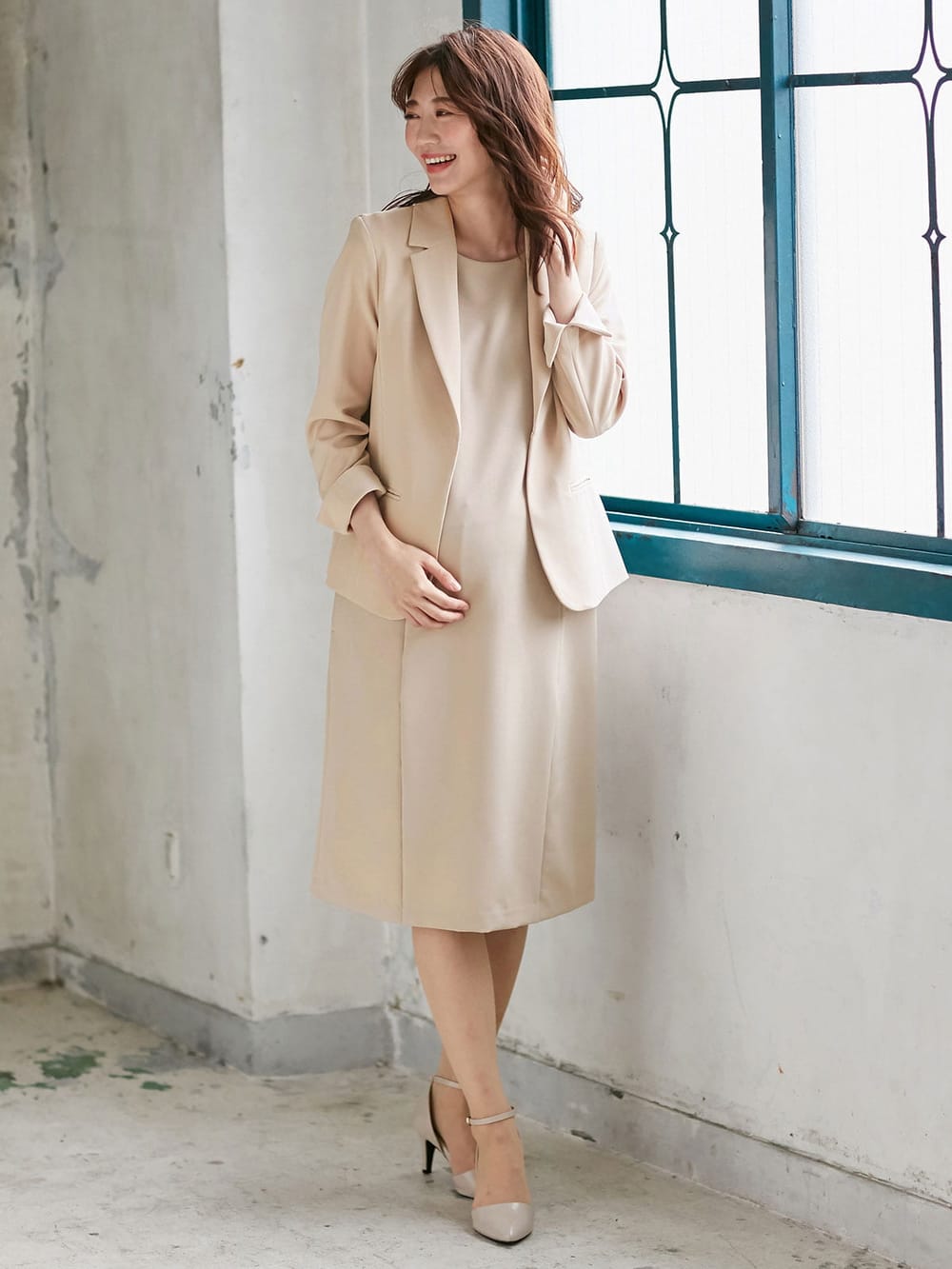 マタニティ ワンピース|ストレッチジョーゼットノースリーブワンピ－ス　マタニティ・授乳服【出産後も長く使える】|ベージュ