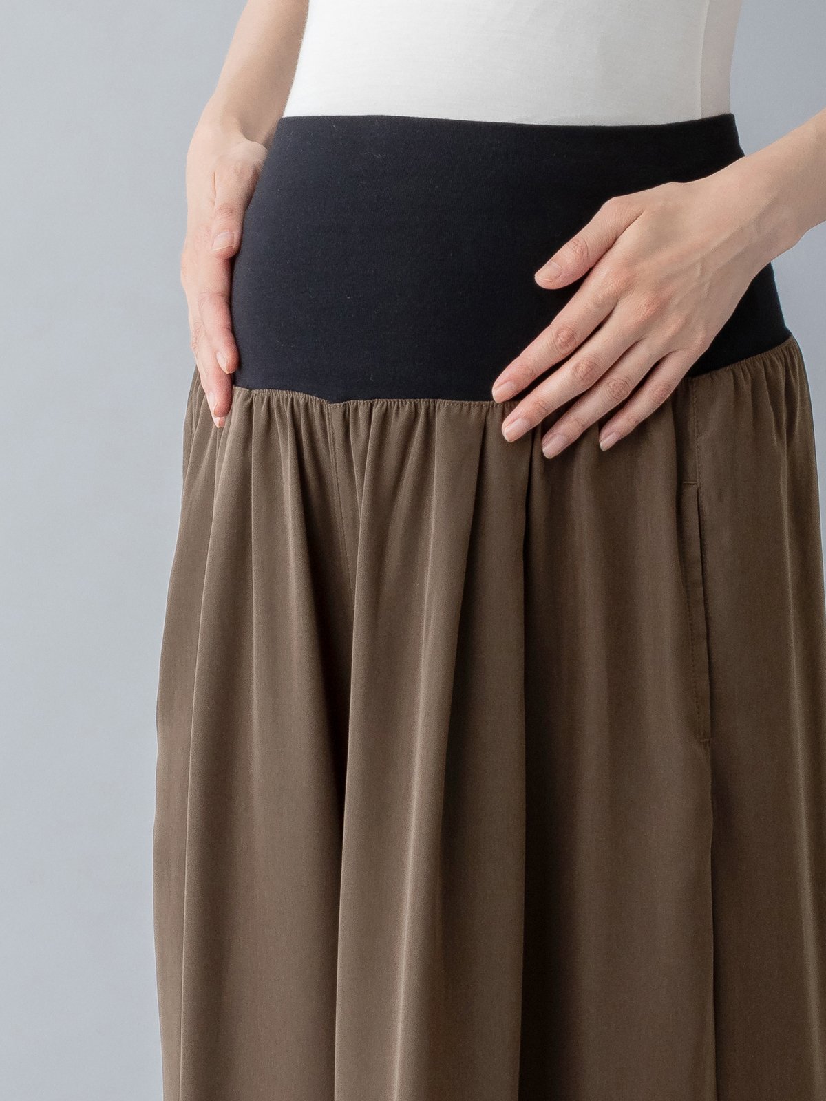 マタニティ パンツ|【産前産後対応】ドライタッチフレアワイドパンツ【出産後も長く使える】