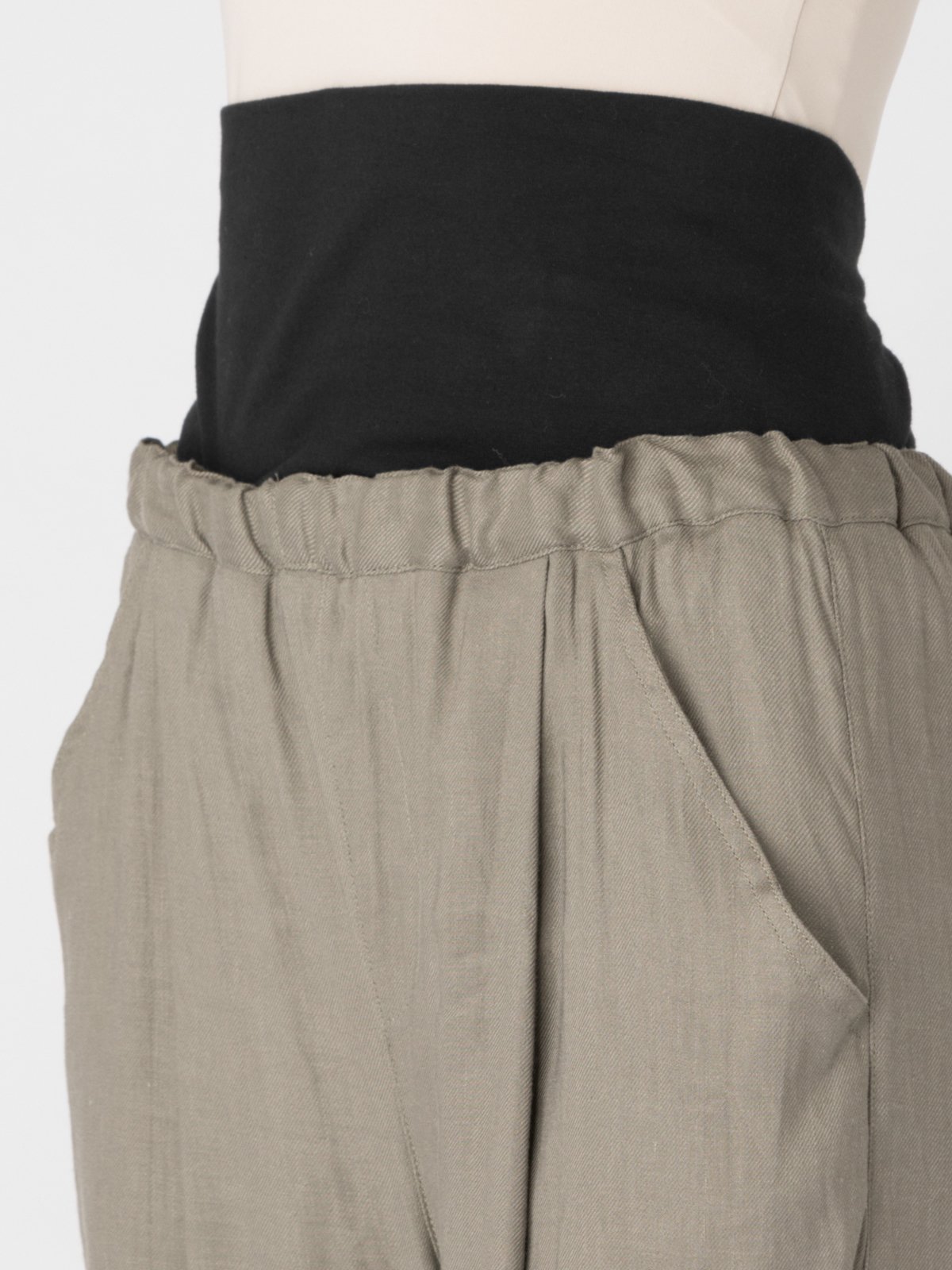 マタニティ パンツ|【産前産後対応】麻混タックストレートパンツ【出産後も長く使える】