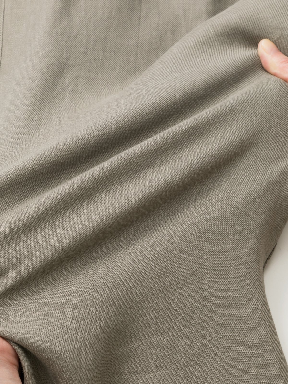 マタニティ パンツ|【産前産後対応】麻混タックストレートパンツ【出産後も長く使える】