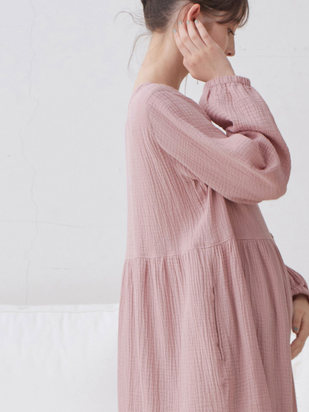 マタニティ パジャマ・ルームウェア|【セット】ぷくぷくダブルガーゼ裾ティアード3WAYワンピース＆産後も使えるレギンスパジャマ　マタニティ・授乳パジャマ|グレイッシュピンク