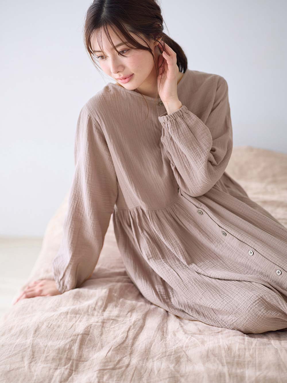 マタニティ パジャマ・ルームウェア|【セット】ぷくぷくダブルガーゼ裾ティアード3WAYワンピース＆産後も使えるレギンスパジャマ　マタニティ・授乳パジャマ|モカブラウン