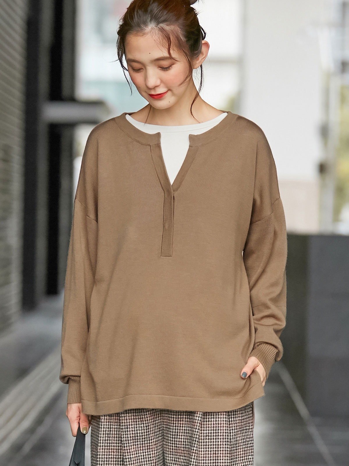 マタニティ トップス|【抗菌・防臭加工】ウール混スリットネックニットトップス　マタニティ・授乳服【出産後も長く使える】|ベージュ