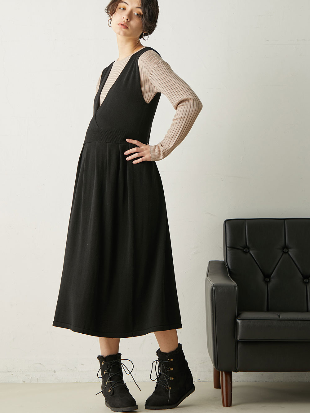 マタニティ ワンピース|【セット】リブニットトップス＆ニットジャンパースカート マタニティ・授乳服　【出産後も長く使える】|ベージュ×ブラック