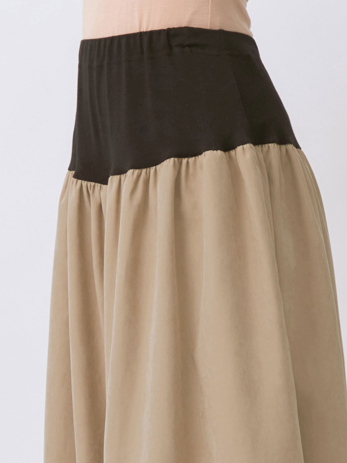 マタニティ パンツ|【産前産後対応】ピーチ素材ギャザーパンツ（裾が床につかない機能付き）【出産後も長く使える】