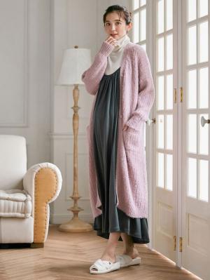 マタニティ パジャマ・ルームウェア|【マタニティ・産後対応】ふわモコラメフェザーロングカーディガン