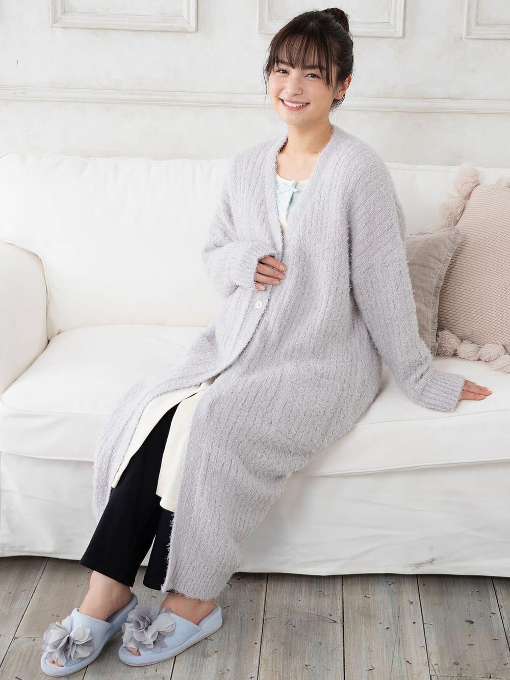 マタニティ パジャマ・ルームウェア|【マタニティ・産後対応】ふわモコラメフェザーロングカーディガン