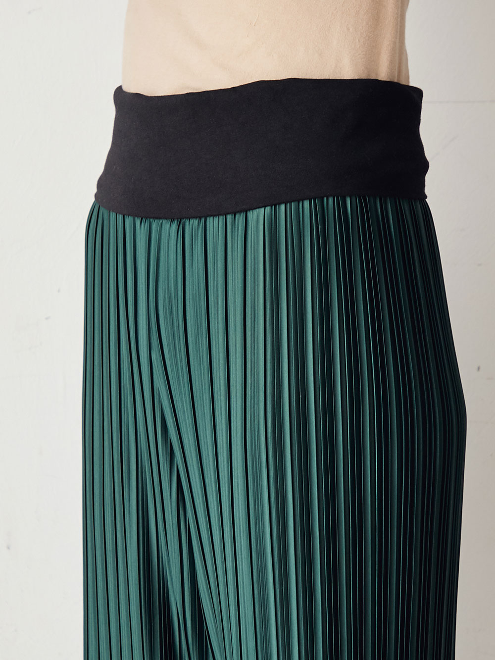 マタニティ パンツ|【裾が床につかない機能付】フリーカットできるランダムプリーツワイドパンツ　マタニティ・産後【出産後も長く使える】