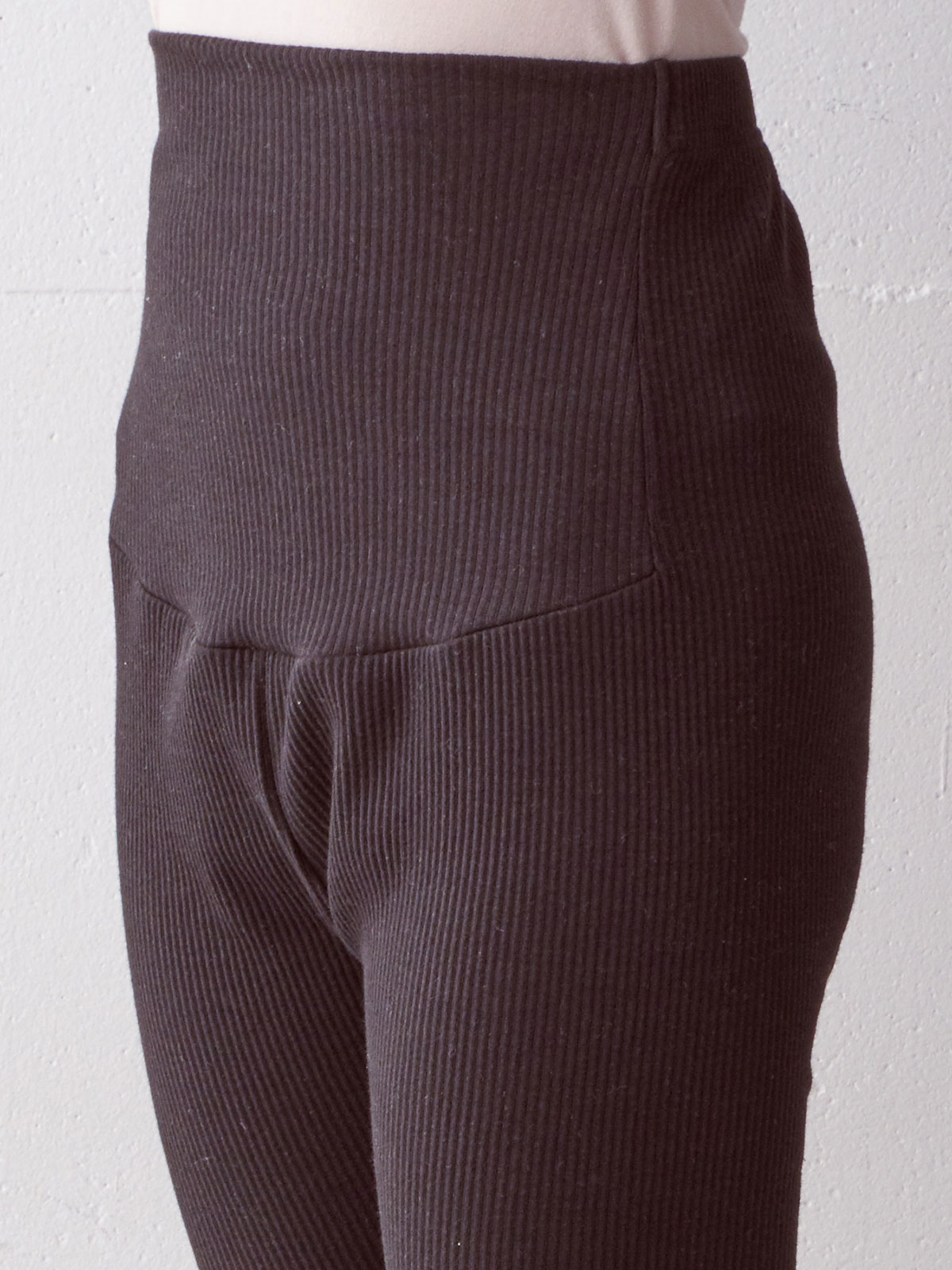 マタニティ パンツ|【マタニティ・産後】接触冷感リブレギンス【出産後も長く使える】