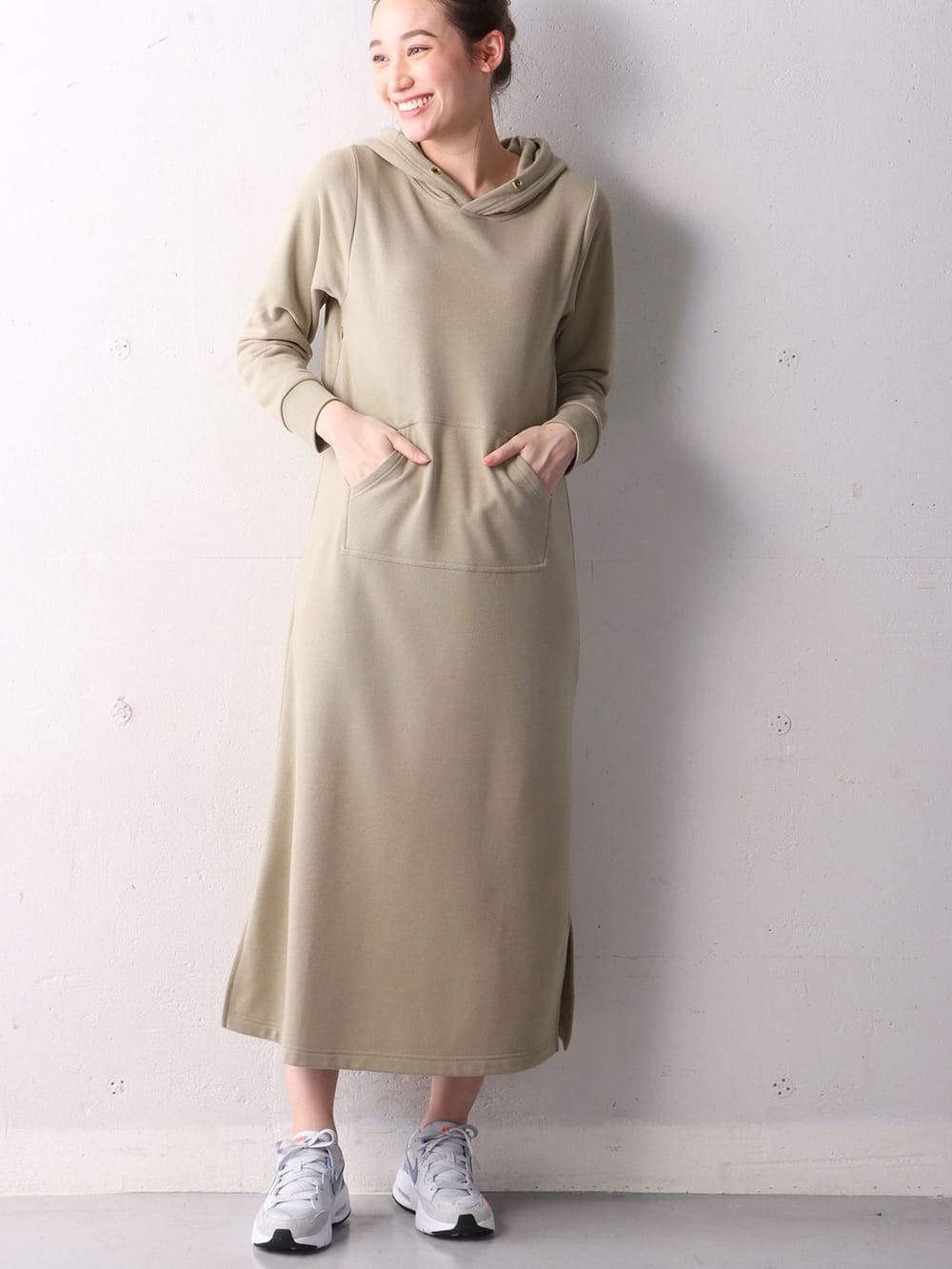 マタニティ ワンピース 出産後も長く使える 制菌 防臭加工 やわらかミニ裏毛フードパーカーロングワンピース マタニティ 授乳服 マタニティウェア 授乳服通販 エンジェリーベ 公式