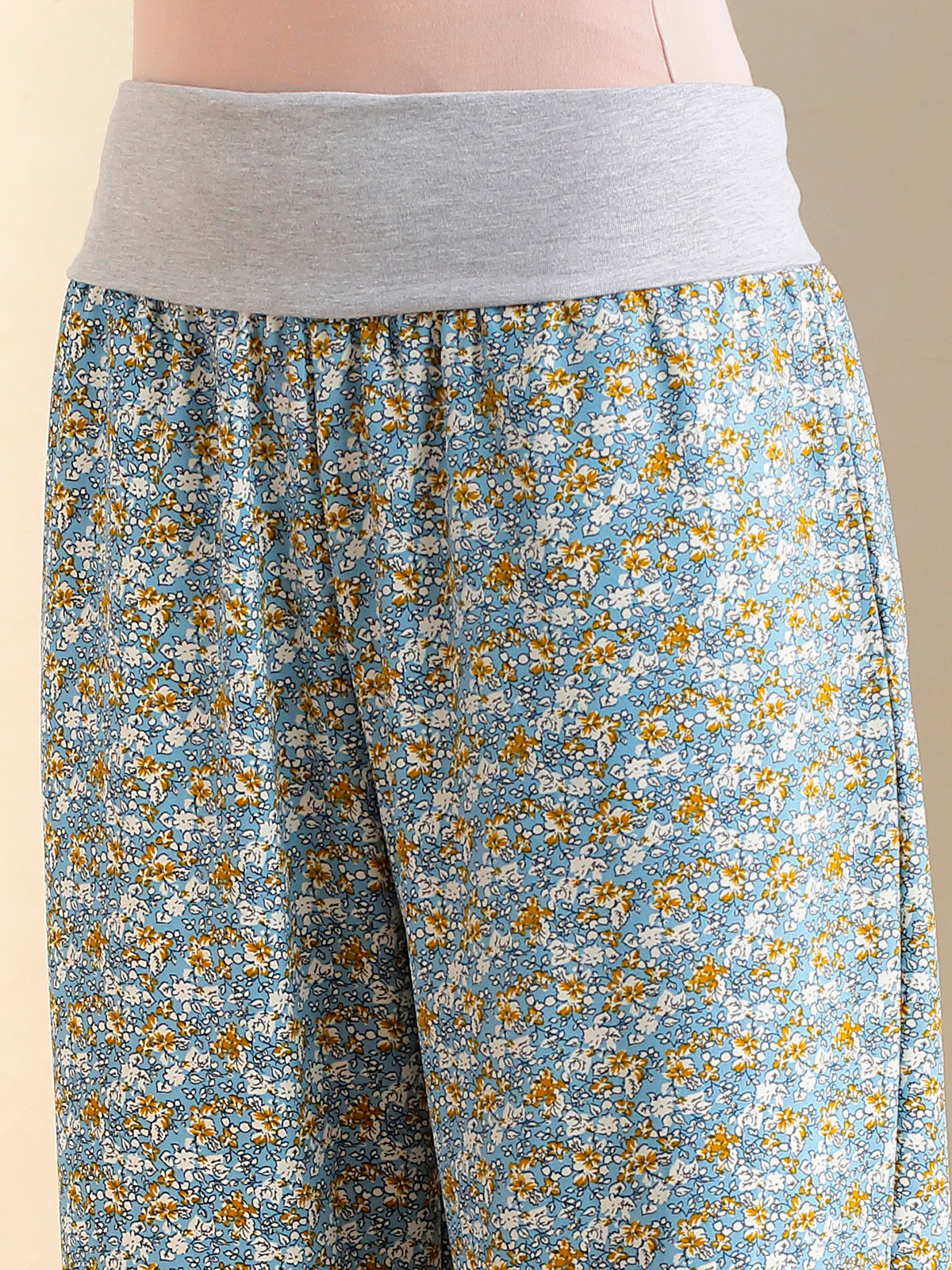 マタニティ パンツ|【マタニティ・産後対応】らくちんリラックスプリントストレートパンツ【出産後も長く使える】