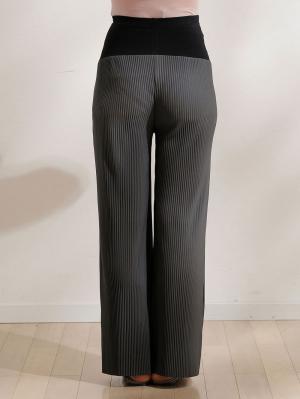 マタニティ パンツ|【マタニティ・産後対応】フリーカットできるリブフレアパンツ【出産後も長く使える】