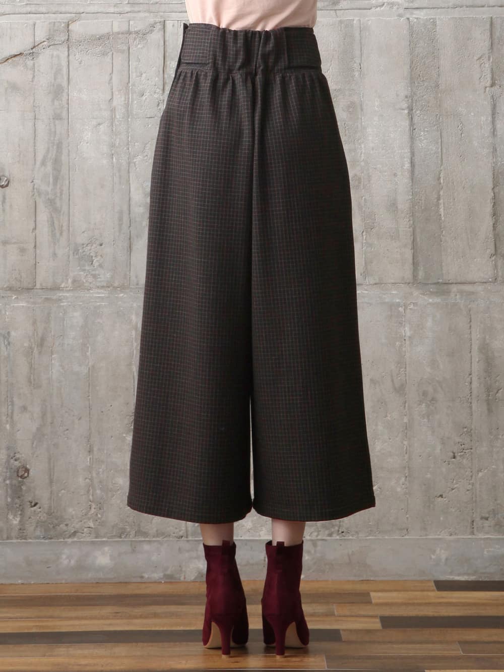 マタニティ パンツ|【産後用】ママと開発した産後サポートVパンツタックワイド