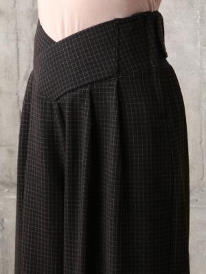 マタニティ パンツ|【産後用】ママと開発した産後サポートVパンツタックワイド