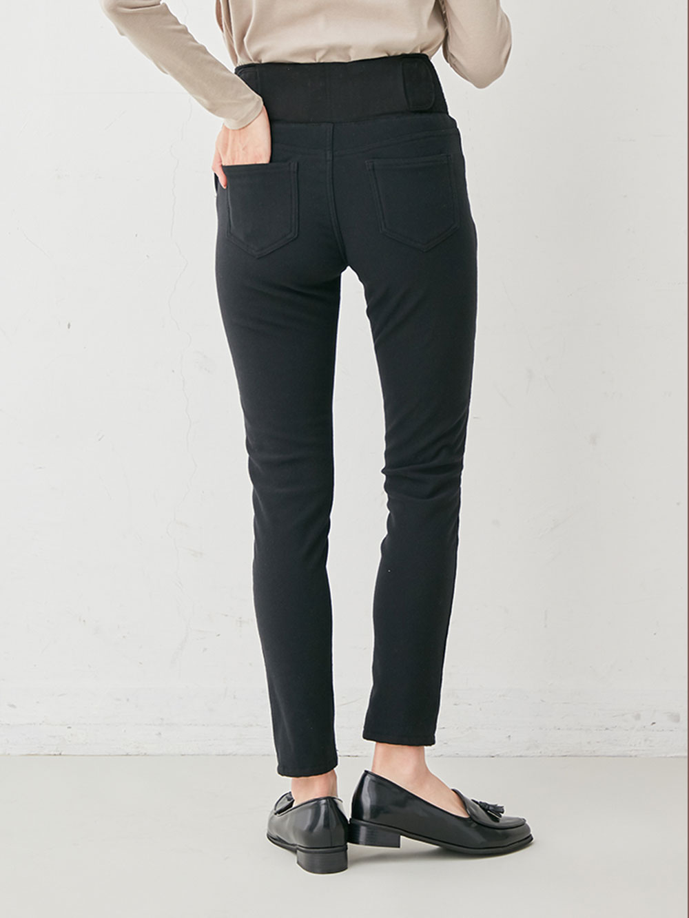 マタニティ パンツ|【産後用】【あったか】ママと開発した産後サポートV裏フェルトタッチ起毛スキニーパンツ