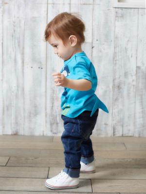 ベビートップス|【ベビー服】サメプリントTシャツ|ターコイズブルー