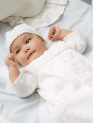 セレモニードレス|【日本製】ギフトボックス付新生児ニットドレス＆帽子 2点セット｜出産 祝い|ホワイト