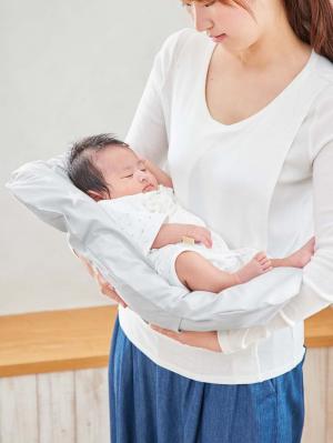 ベビーベッド・布団|【日本製】ANGELIEBEオリジナル  ママらく抱っこ布団|STAR(グレー)