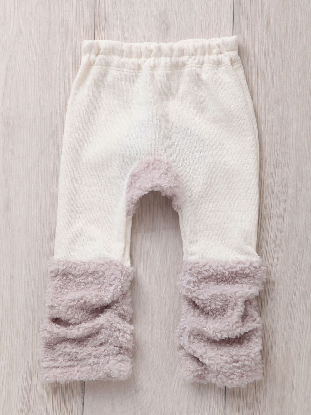 ベビーシューズ・ファーストシューズ・ベビー靴下|Kids zoo（キッズズー）裾もこもこレギンス|ホワイト