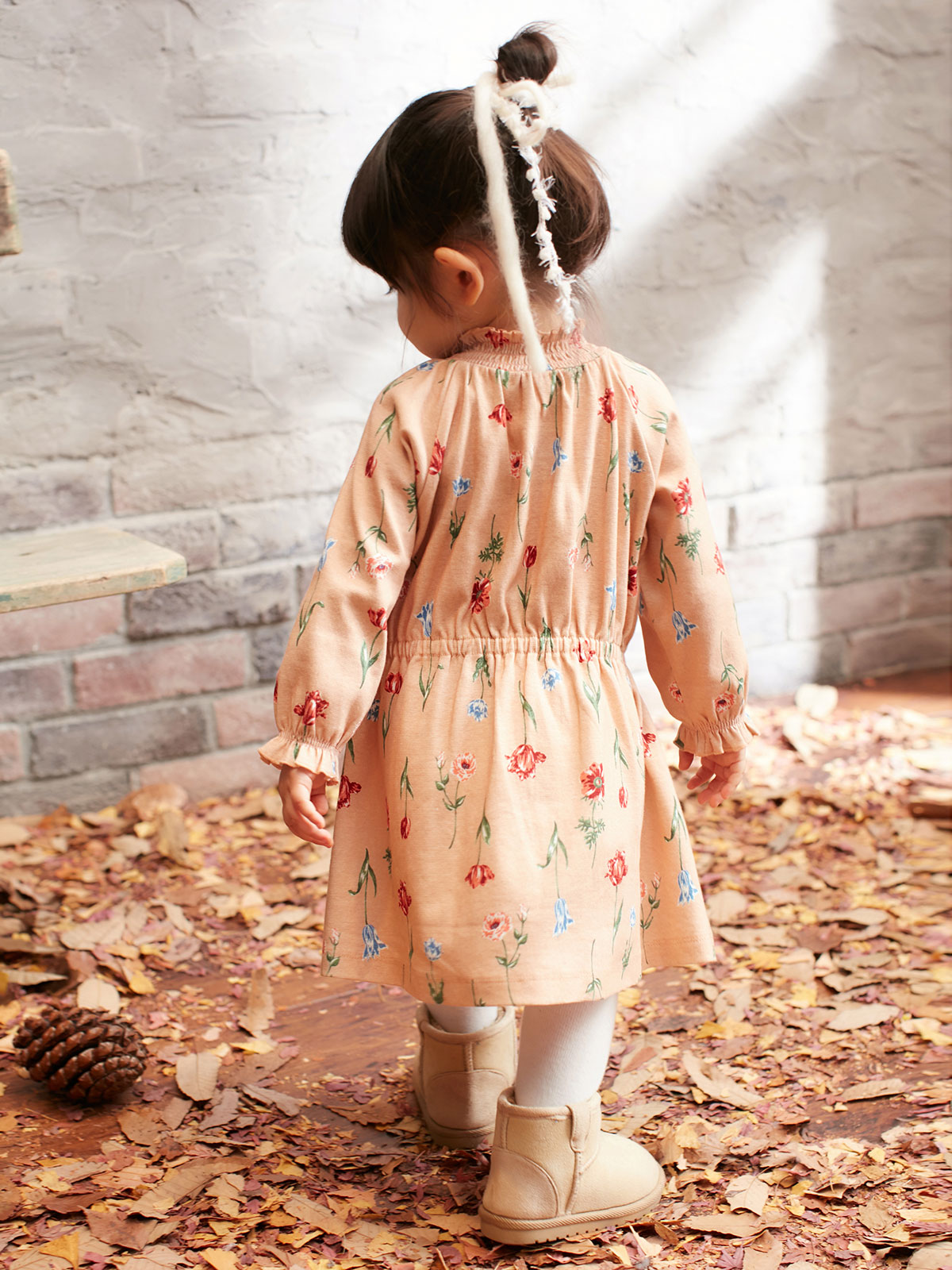 ベビー ワンピース|Seraph(セラフ)花柄シャーリングワンピ|サーモンピンク