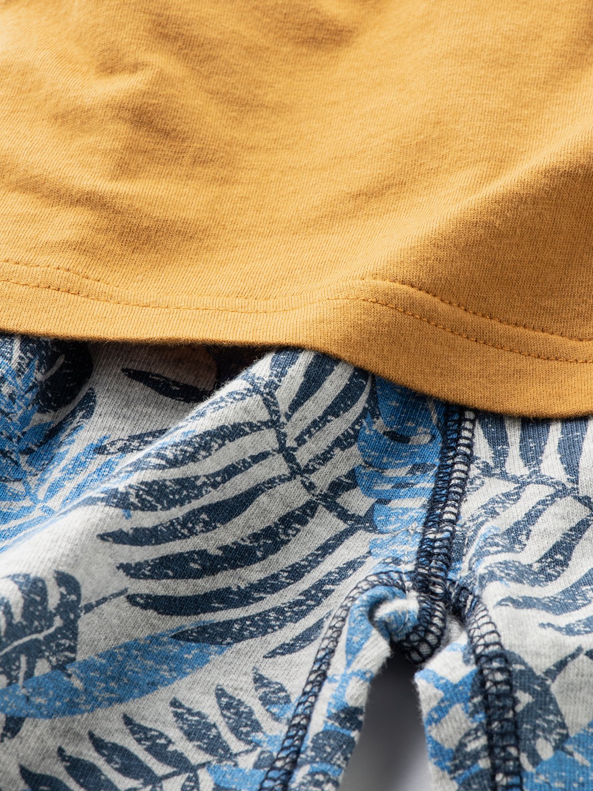 ベビートップス|Ampersand（アンパサンド）プリントＴシャツ＆ボタニカルパンツ2点セット