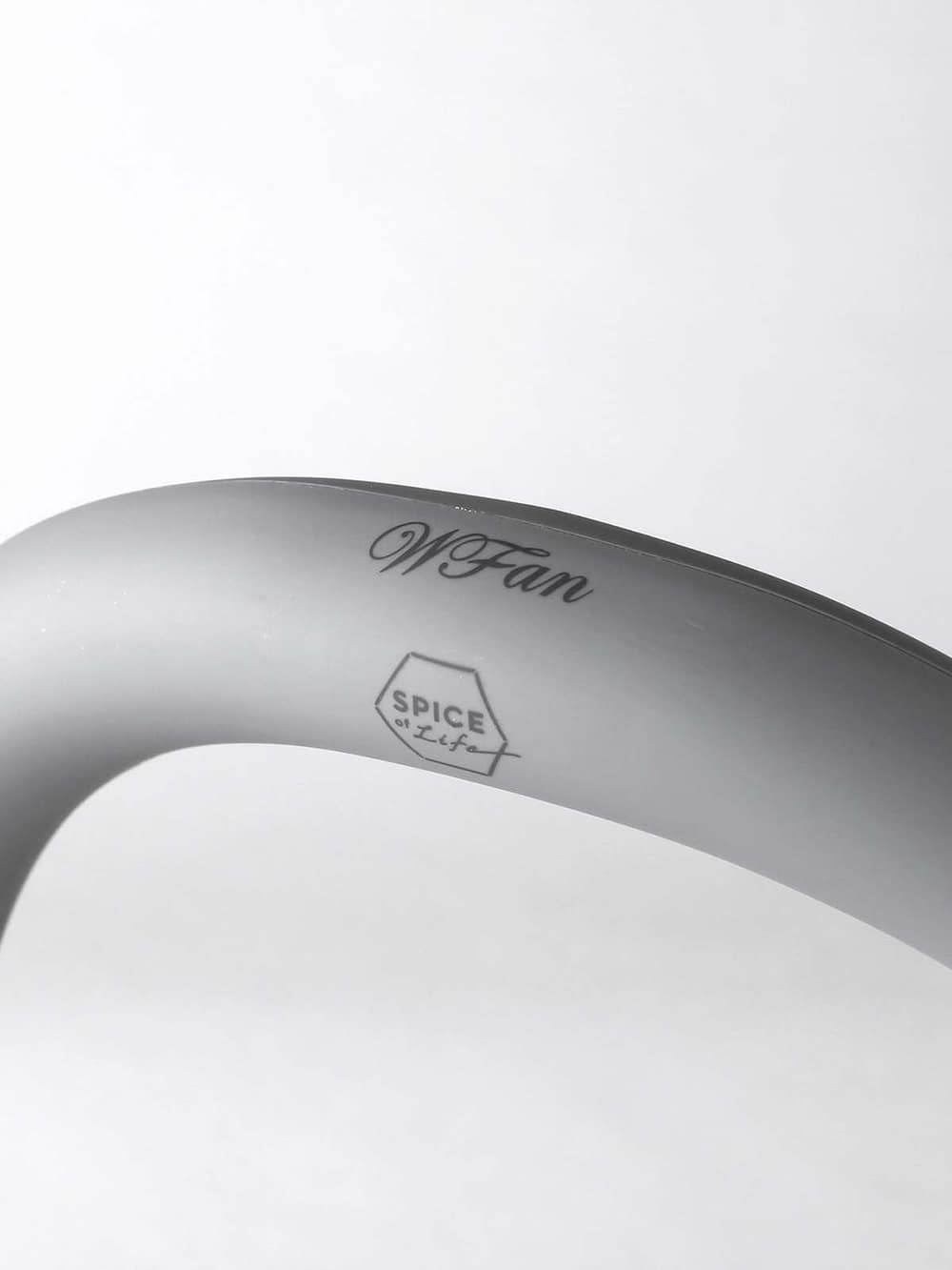 子育て便利家電|SPICE（スパイス）Wfanハンズフリーポータブル扇風機