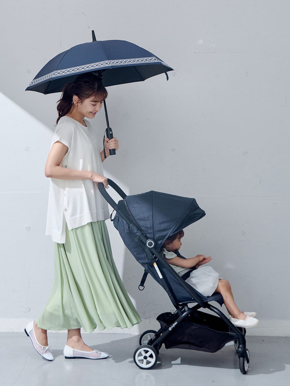 子育て便利家電|SPICE(スパイス)ファンファンパラソル 扇風機付き日傘