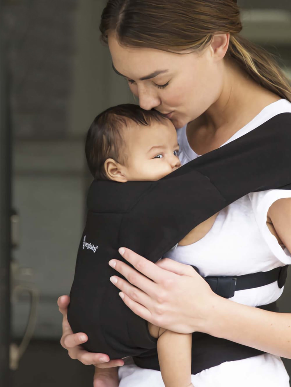 抱っこひも Ergobaby エルゴベビー キャリア Embrace ベビー服 新生児服 ベビー用品通販 エンジェリーベ 公式
