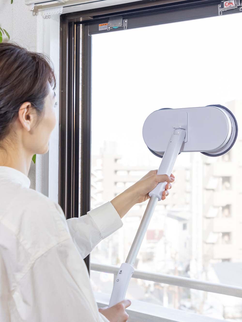 子育て便利家電|【限定品】コードレス回転モップクリーナーNeo+