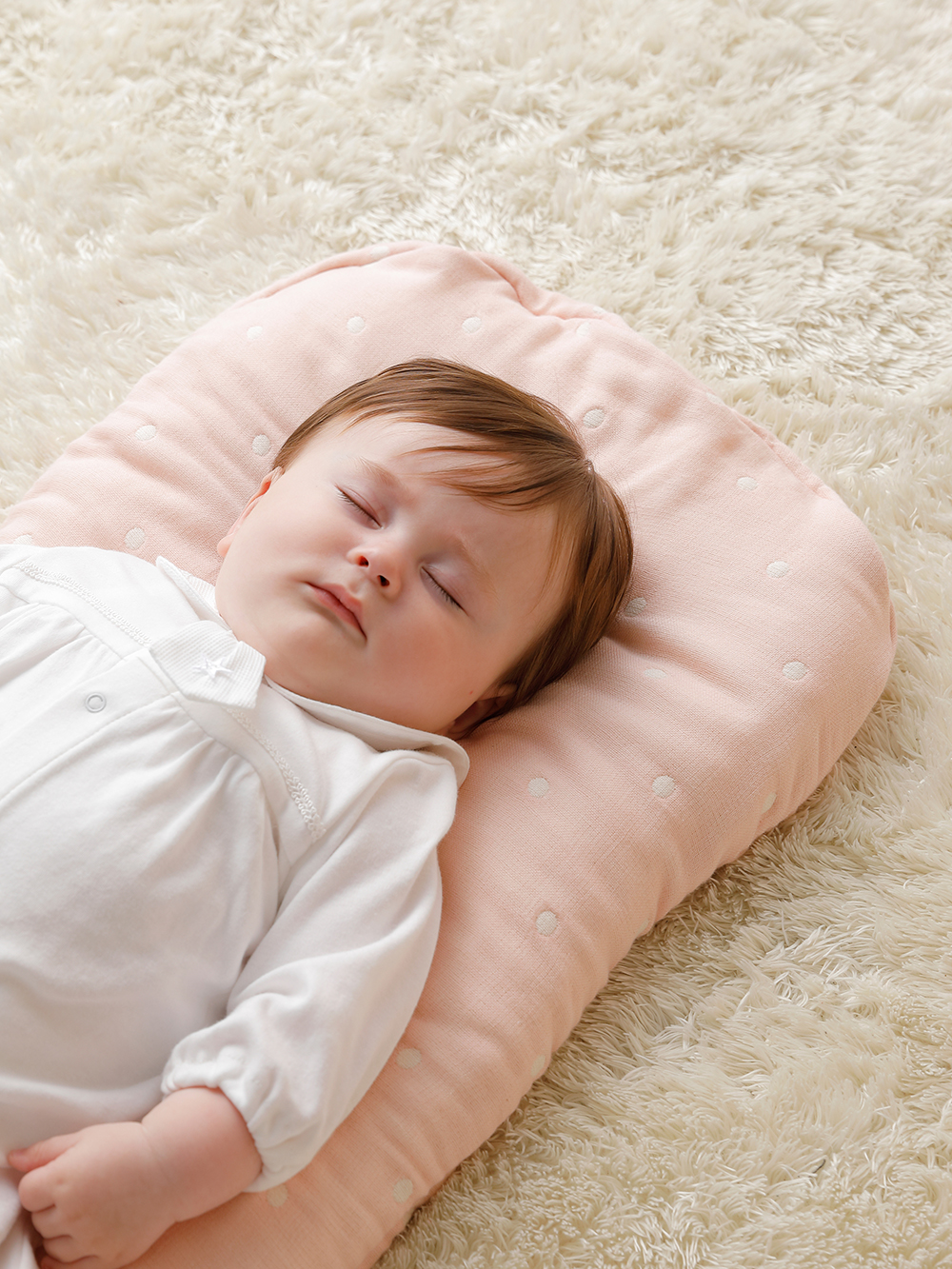 ベビーベッド・布団|【日本製】(エンジェリーベ オリジナル) ママらく抱っこ布団 プレミアム6重ガーゼ