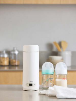 子育て便利家電|沸かせる温調ボトル Dan to Dan|ホワイト
