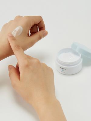 赤ちゃん お風呂・ベビースキンケア|【ミキハウス】ベビークリーム|ー