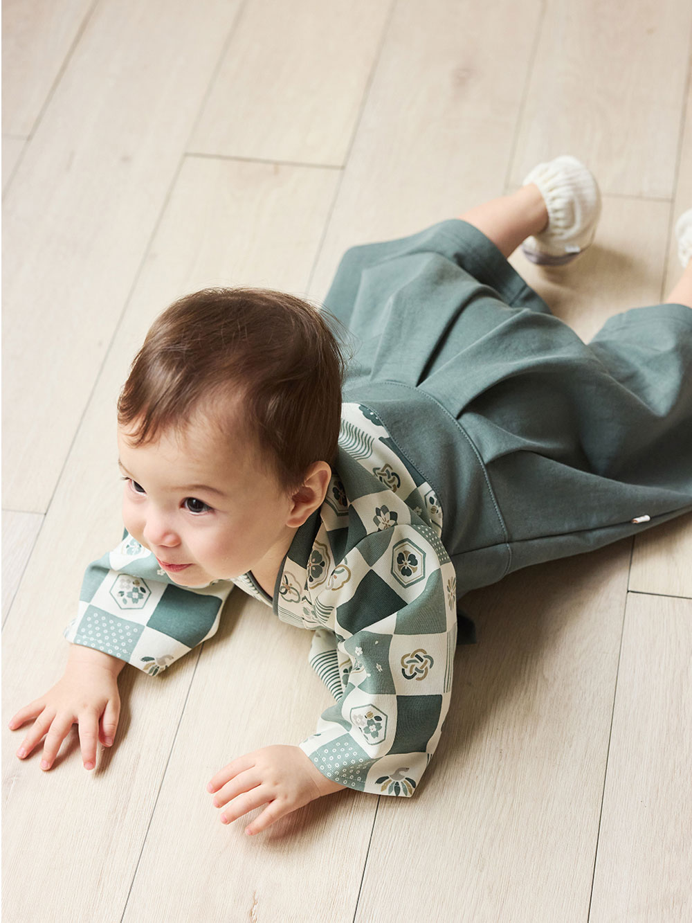 シーズンアイテム|【mocmof】袴ロンパース　男の子　女の子|ダークグリーン